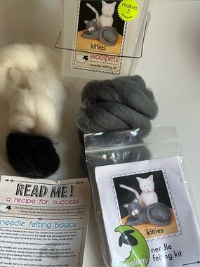 2 Kitties Felting Kit